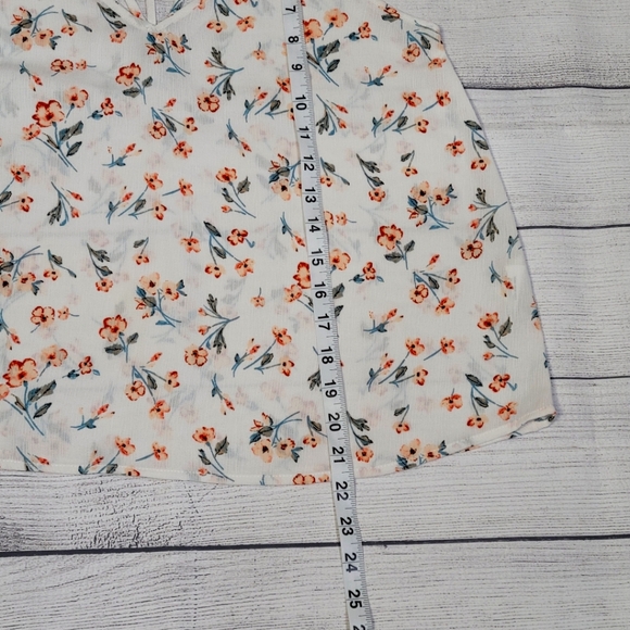 Lush White Floral Top Sz Small - Picture 8 of 10
